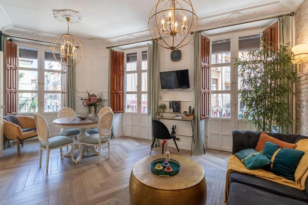 Ch Elvira Luxury Apartment غرناطة المظهر الخارجي الصورة