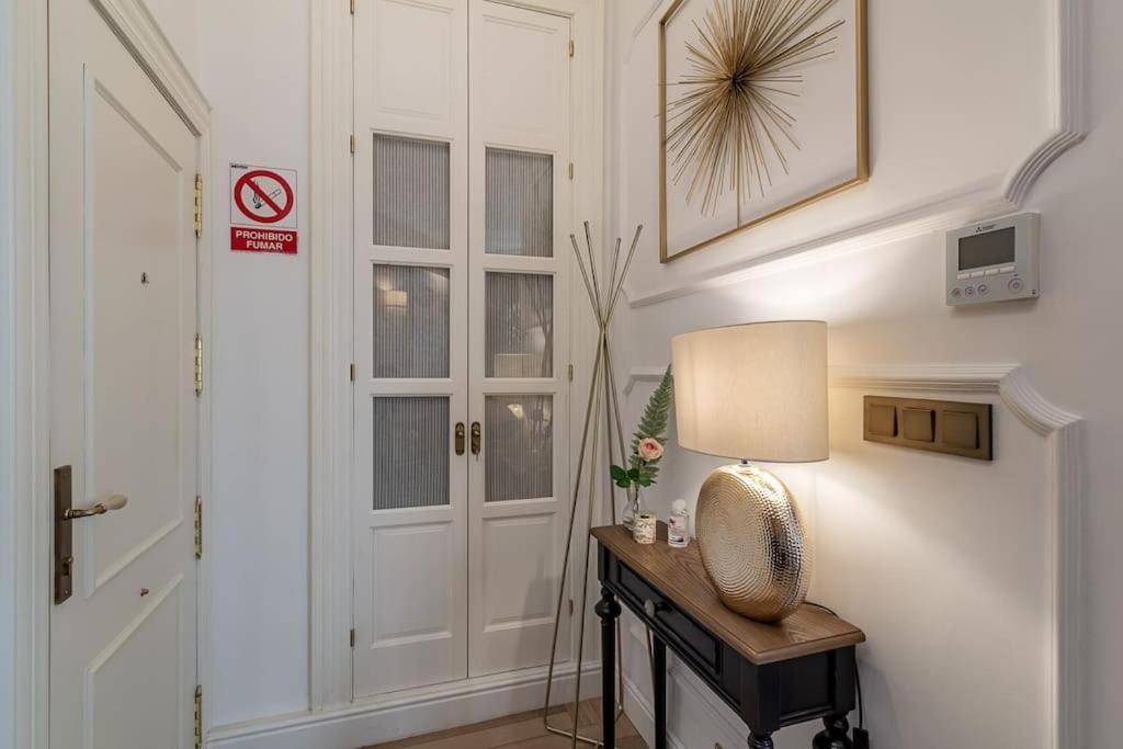 Ch Elvira Luxury Apartment غرناطة المظهر الخارجي الصورة